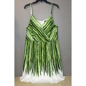 NWT The Limited Palm Leaf Spaghetti Strap Dress Women's Size 12 Green White